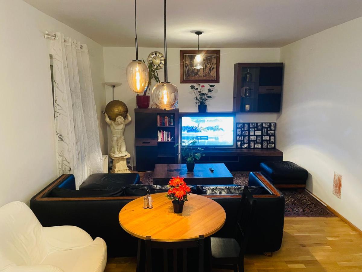 Room In City Center Near U6,U3 And Westbahnhof Vienna Exterior photo
